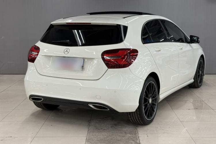 Used Mercedes-Benz A-Class 2016 A 200 Fashion Model Exterior 4