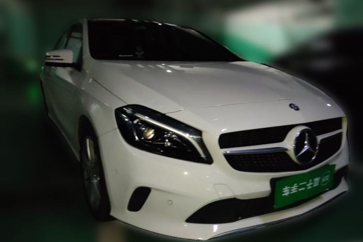 Used Mercedes-Benz A-Class 2016 A 200 Dynamic Edition Front Right 45 Deg