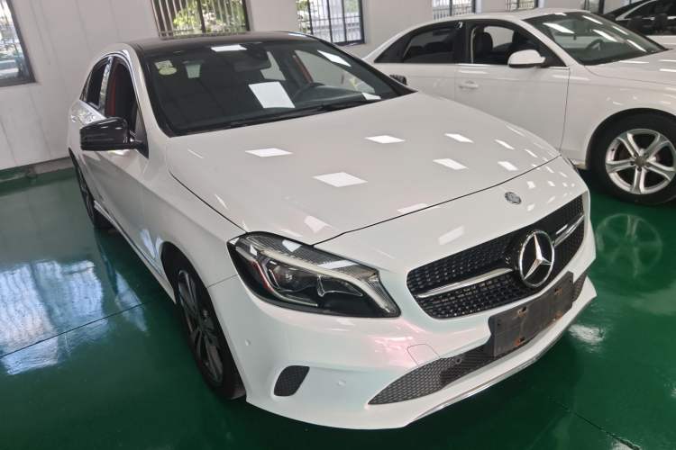 Used Mercedes-Benz A-Class 2016 A 200 Dynamic Edition Front Right 45 Deg