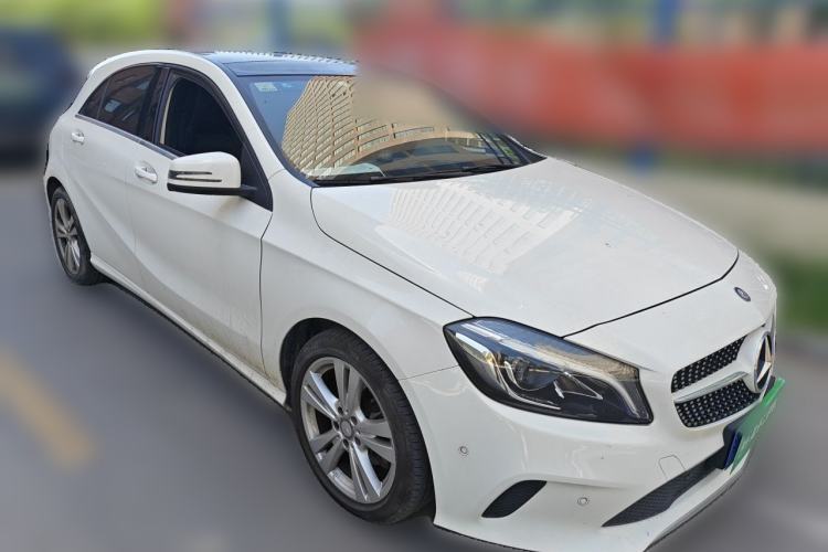 Used Mercedes-Benz A-Class 2016 A 200 Dynamic Edition Front Right 45 Deg
