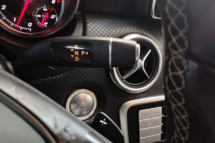 Used Mercedes-Benz A-Class 2016 A 200 Fashion Model Gear Lever