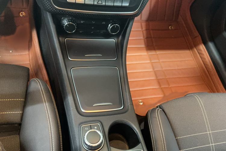 Used Mercedes-Benz A-Class 2016 A 200 Fashion Model Gear Lever