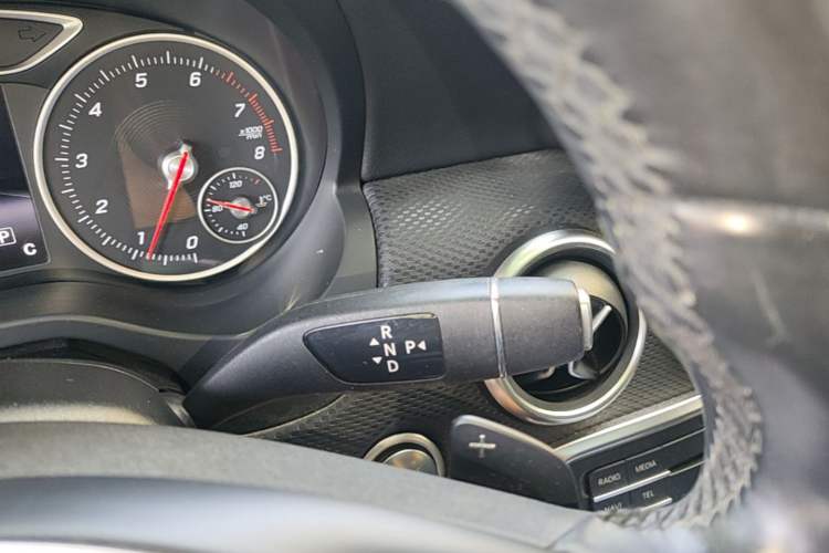 Used Mercedes-Benz A-Class 2016 A 200 Dynamic Edition Gear Lever