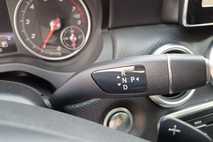 Used Mercedes-Benz A-Class 2016 A 200 Dynamic Edition Gear Lever