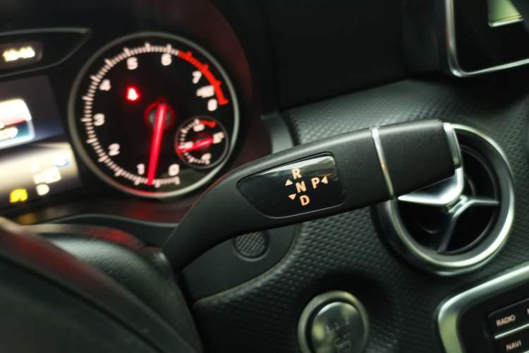 Used Mercedes-Benz A-Class 2016 A 200 Dynamic Edition Gear Lever