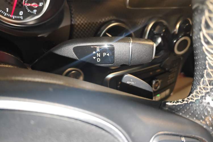 Used Mercedes-Benz A-Class 2016 A 200 Fashion Model Gear Lever