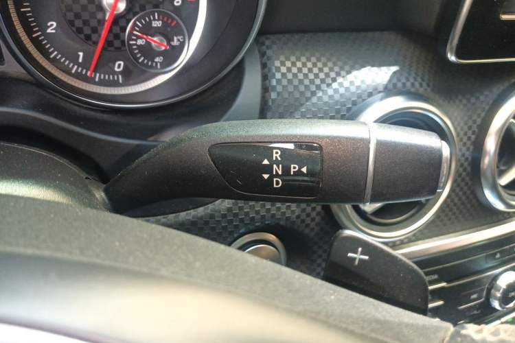 Used Mercedes-Benz A-Class 2016 A 200 Fashion Model Gear Lever