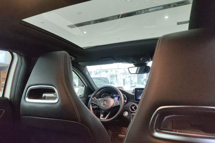 Used Mercedes-Benz A-Class 2016 A 200 Fashion Model Headliner