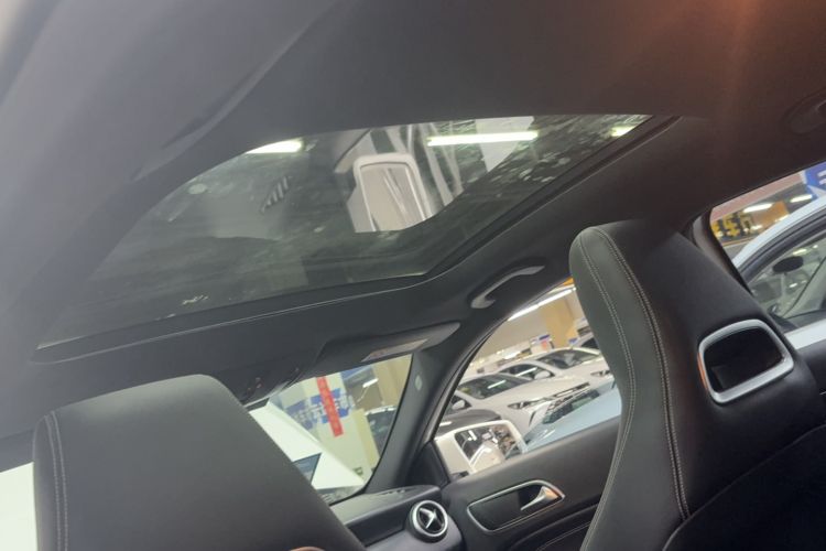 Used Mercedes-Benz A-Class 2016 A 200 Fashion Model Headliner