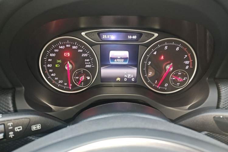 Used Mercedes-Benz A-Class 2016 A 200 Dynamic Edition Instrument Cluster