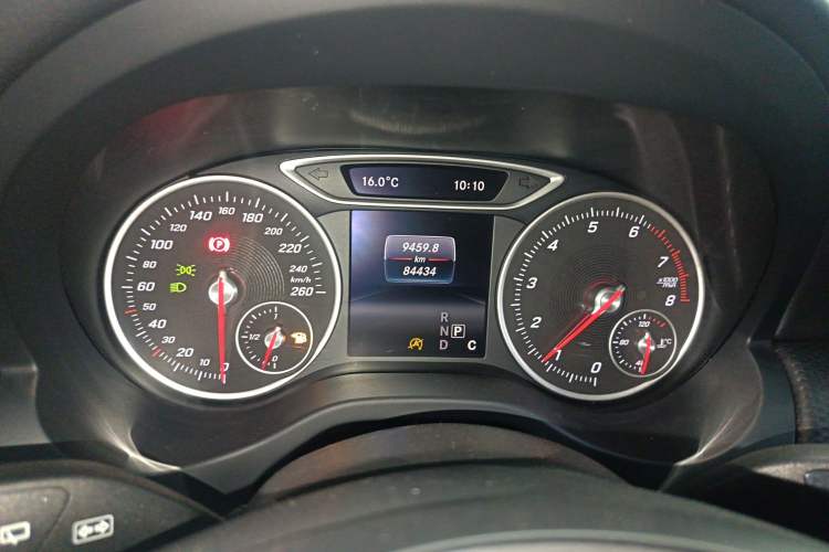 Used Mercedes-Benz A-Class 2016 A 200 Dynamic Edition Instrument Cluster
