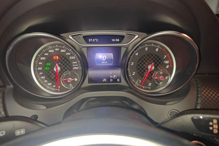 Used Mercedes-Benz A-Class 2016 A 200 Fashion Model Instrument Cluster