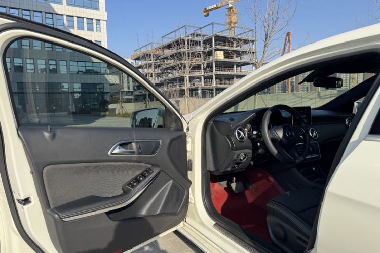 Used Mercedes-Benz A-Class 2016 A 180 Interior 11