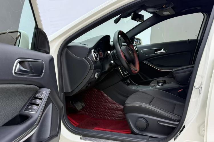 Used Mercedes-Benz A-Class 2016 A 180 Interior 2
