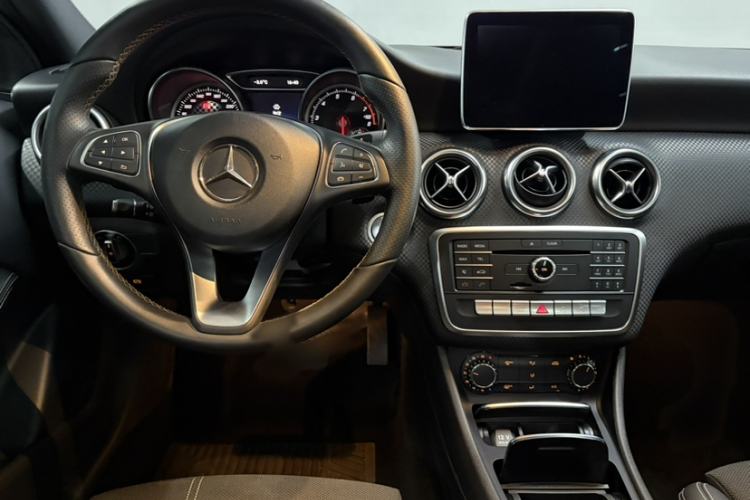 Used Mercedes-Benz A-Class 2016 A 200 Fashion Model Interior 2