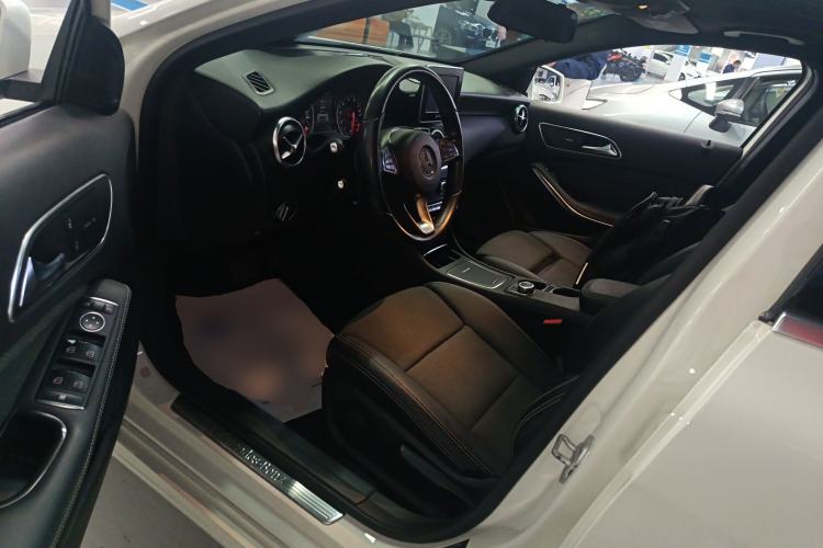 Used Mercedes-Benz A-Class 2016 A 200 Dynamic Edition Interior 3