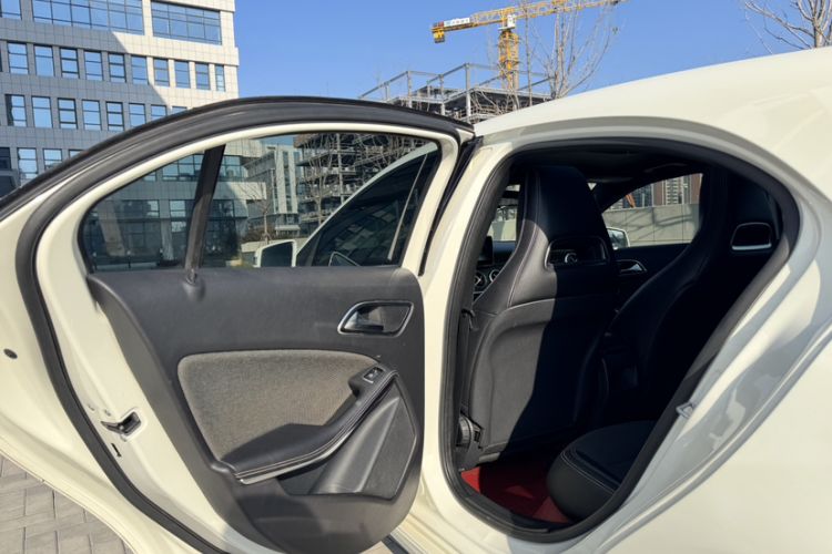 Used Mercedes-Benz A-Class 2016 A 180 Interior 6