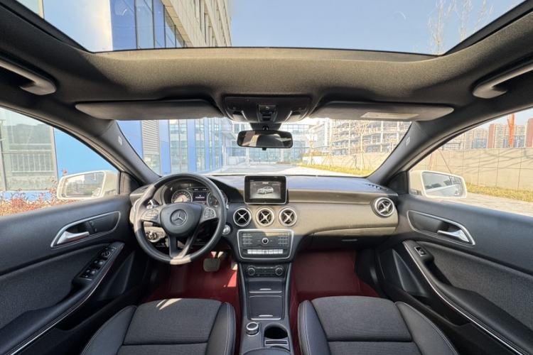 Used Mercedes-Benz A-Class 2016 A 180 Interior 8