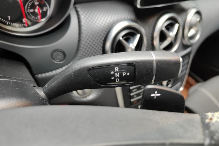 Used Mercedes-Benz A-Class 2016 A 200 Fashion Model Interior 9