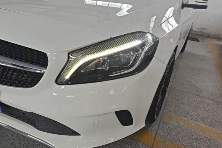 Used Mercedes-Benz A-Class 2016 A 200 Fashion Model Left Front Headlight