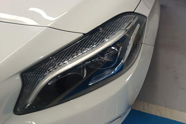 Used Mercedes-Benz A-Class 2016 A 200 Dynamic Edition Left Front Headlight