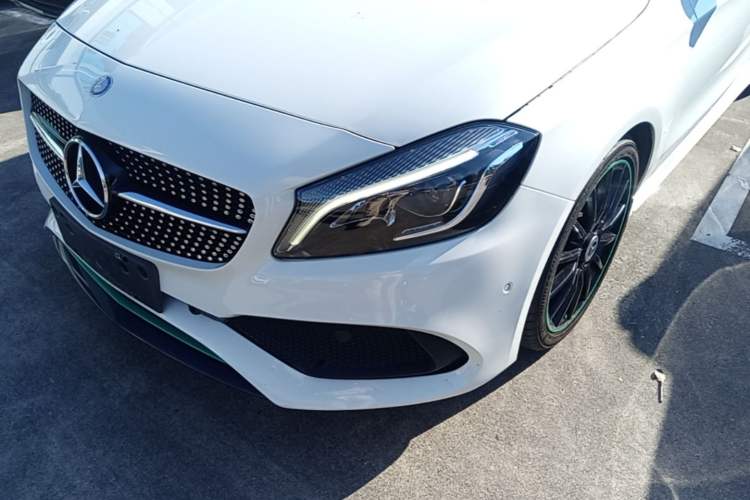 Used Mercedes-Benz A-Class 2016 A 200 Track Edition Left Front Headlight