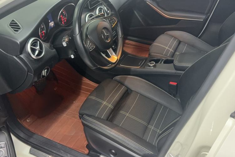 Used Mercedes-Benz A-Class 2016 A 200 Fashion Model Left Front Seat