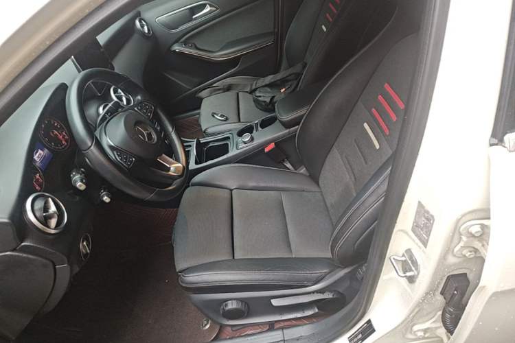 Used Mercedes-Benz A-Class 2016 A 200 Dynamic Edition Left Front Seat