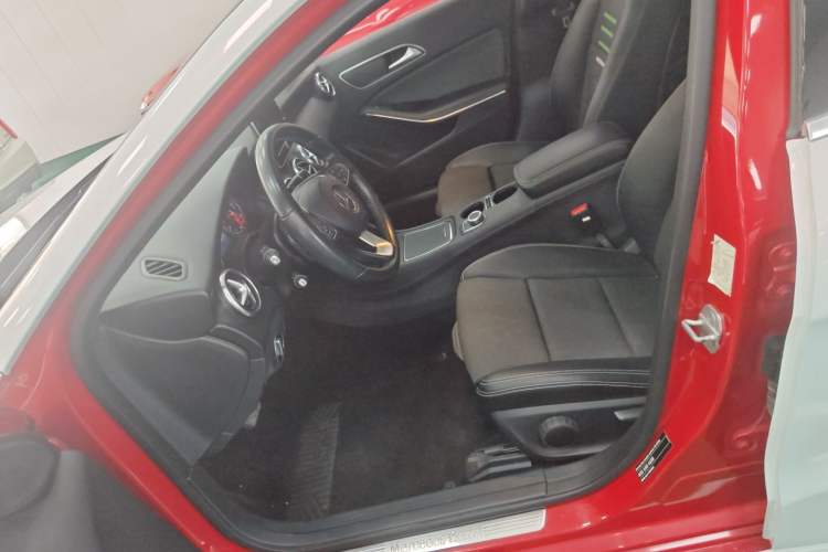 Used Mercedes-Benz A-Class 2016 A 200 Dynamic Edition Left Front Seat