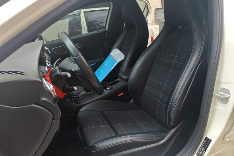 Used Mercedes-Benz A-Class 2016 A 200 Fashion Model Left Front Seat