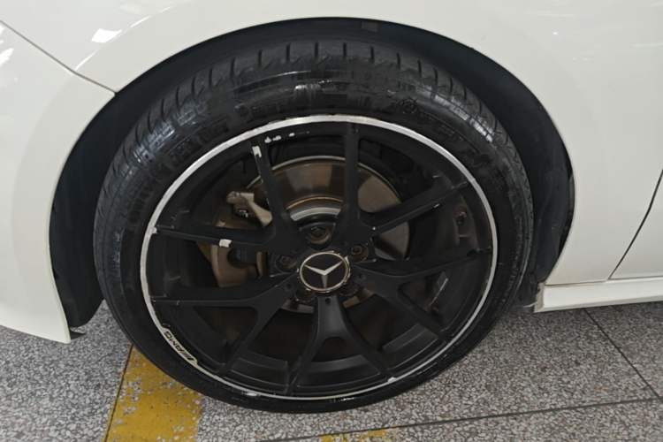 Used Mercedes-Benz A-Class 2016 A 200 Fashion Model Left Front Wheel Hub