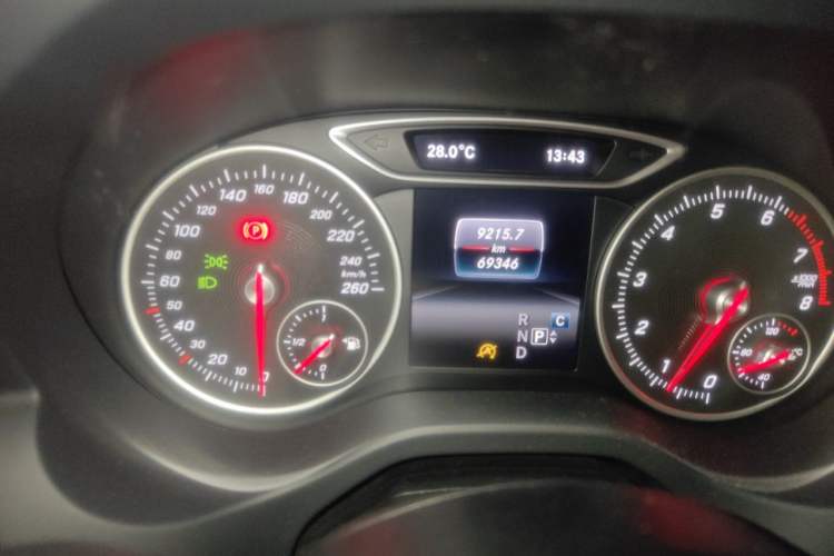 Used Mercedes-Benz A-Class 2016 A 200 Dynamic Edition Odometer Close Up