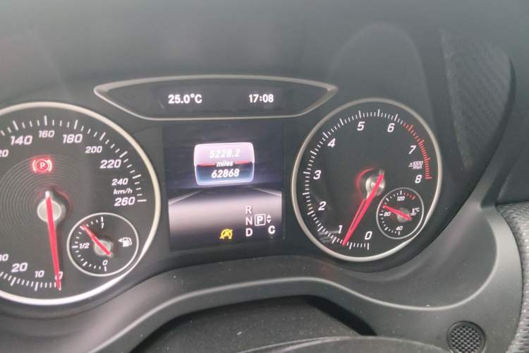 Used Mercedes-Benz A-Class 2016 A 180 Odometer Close Up