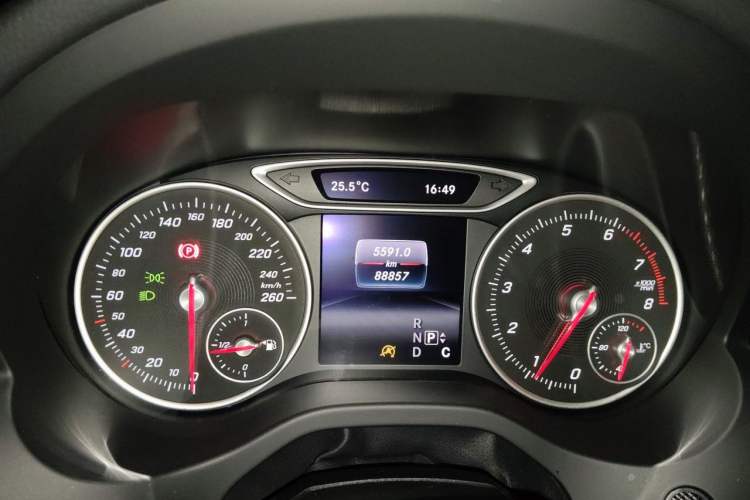 Used Mercedes-Benz A-Class 2016 A 200 Dynamic Edition Odometer Close Up
