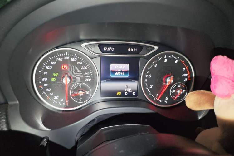 Used Mercedes-Benz A-Class 2016 A 180 Odometer Close Up