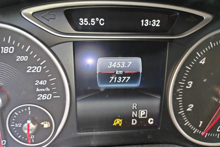Used Mercedes-Benz A-Class 2016 A 200 Dynamic Edition Odometer Close Up
