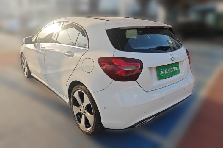 Used Mercedes-Benz A-Class 2016 A 200 Fashion Model Rear Left 45 Deg