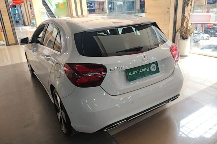 Used Mercedes-Benz A-Class 2016 A 200 Fashion Model Rear Left 45 Deg