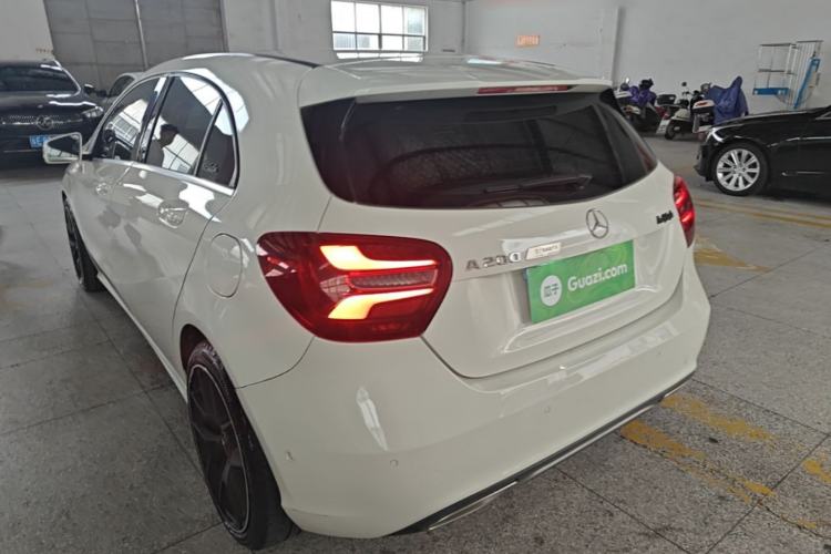 Used Mercedes-Benz A-Class 2016 A 200 Fashion Model Rear Left 45 Deg