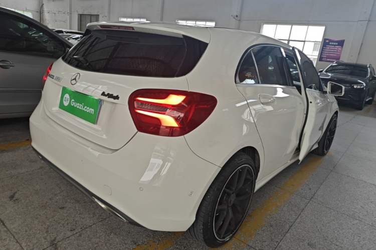 Used Mercedes-Benz A-Class 2016 A 200 Fashion Model Rear Right 45 Deg