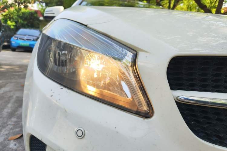 Used Mercedes-Benz A-Class 2016 A 180 Right Front Headlight
