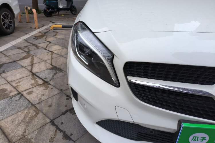 Used Mercedes-Benz A-Class 2016 A 200 Dynamic Edition Right Front Headlight