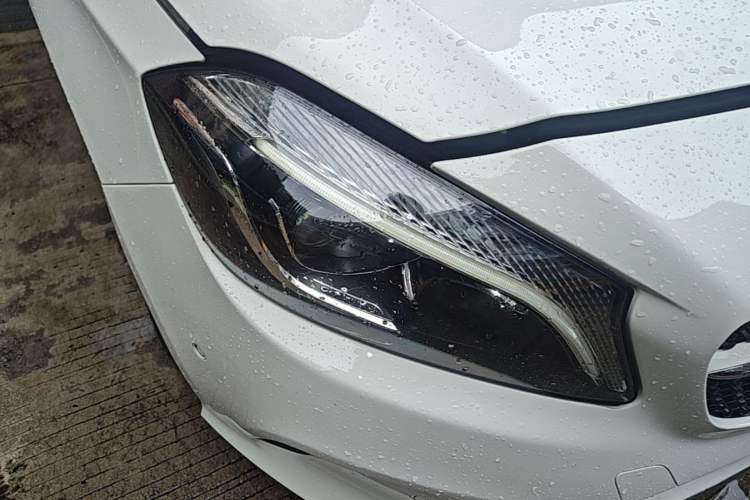 Used Mercedes-Benz A-Class 2016 A 200 Dynamic Edition Right Front Headlight