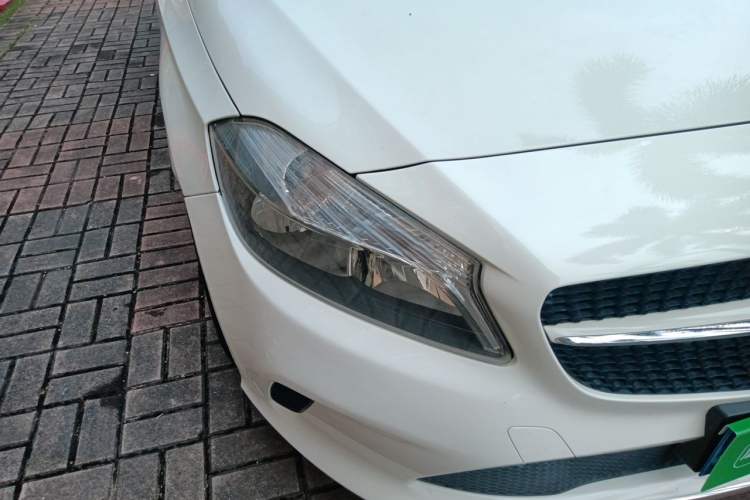 Used Mercedes-Benz A-Class 2016 A 180 Right Front Headlight