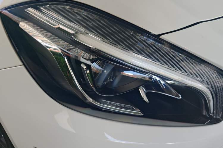 Used Mercedes-Benz A-Class 2016 A 200 Sport model Right Front Headlight
