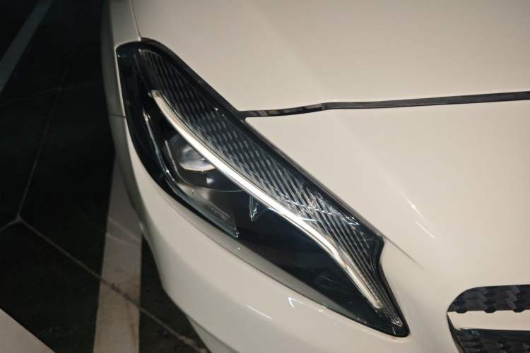 Used Mercedes-Benz A-Class 2016 A 200 Dynamic Edition Right Front Headlight