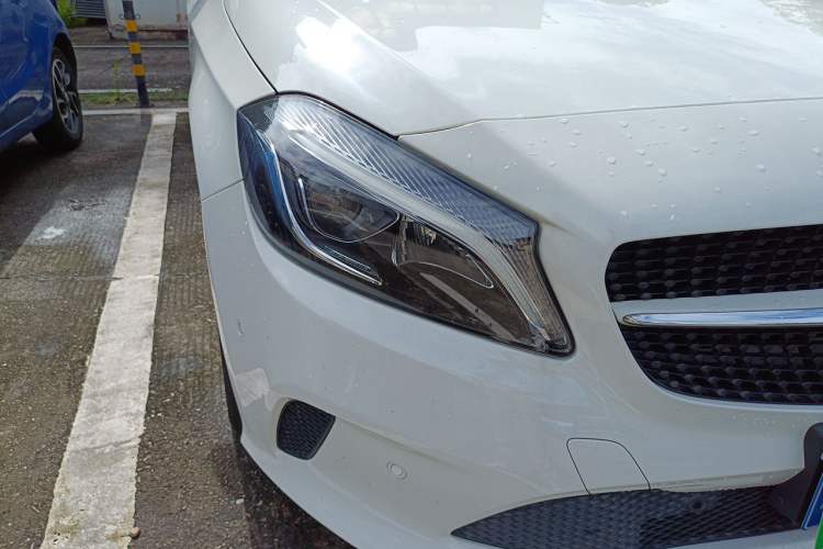 Used Mercedes-Benz A-Class 2016 A 200 Dynamic Edition Right Front Headlight