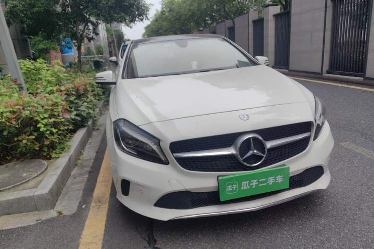 Used Mercedes-Benz A-Class 2016 A 200 Fashion Model Right Front Headlight