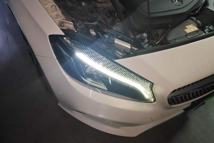 Used Mercedes-Benz A-Class 2016 A 200 Fashion Model Right Front Headlight