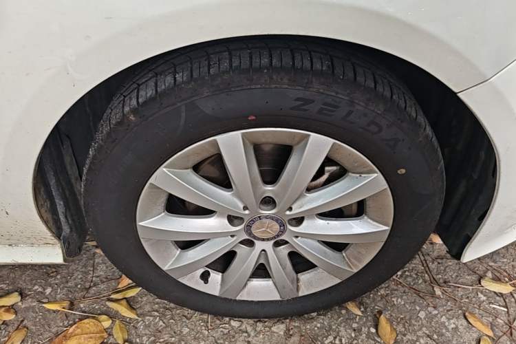 Used Mercedes-Benz A-Class 2016 A 180 Right Front Wheel Hub